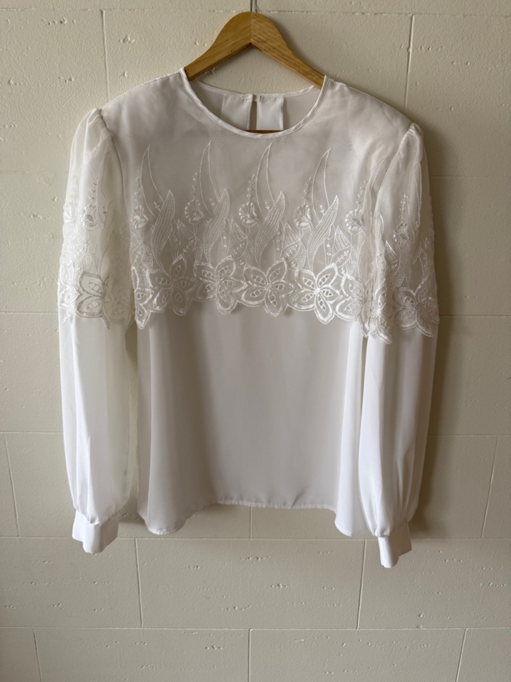 Vintage | White Lace Blouse Sheer Embroidered Romantic Top | Medium